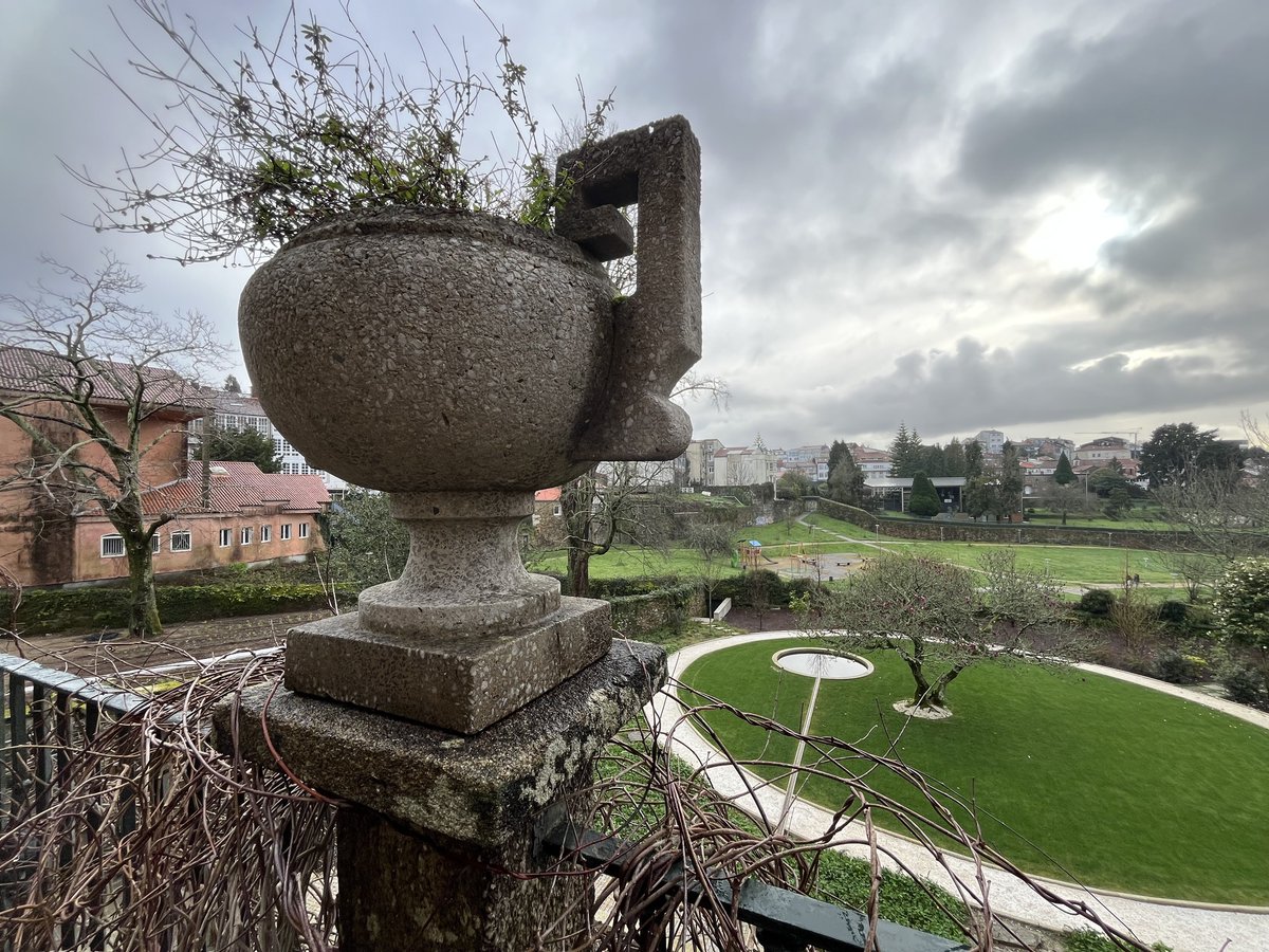 Hai recunchos nos que respiras paz
Hay rincones en los que respiras paz
There are corners in which you breathe peace
📍Fundación Ría
#CompostelaBoadeVivir #CompostelaOrgullosadeSi #TurismoSostible #TurismoSostenible #Sustainabletourism #TurismoConsciente #SantiagodeCompostela