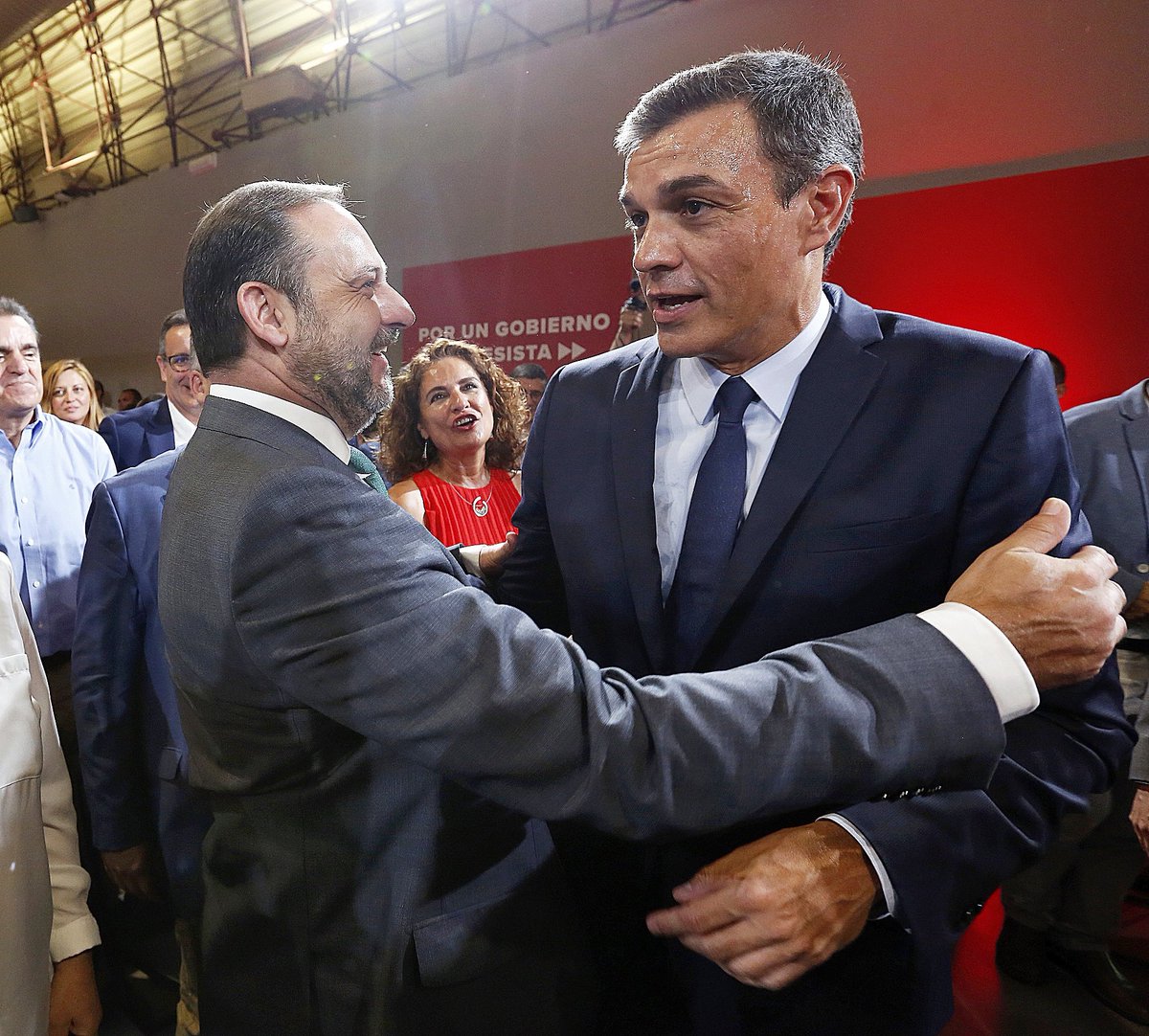 herqles_es's tweet image. 🇪🇸 | Andrea de la Torre, novia de Ábalos, afirma a The Objective que Sánchez «tenía conocimiento de todo y lo mantuvo por interés», que el presidente «traicionó a Ábalos» y que «intenta que lo pague quien no lo tiene que pagar».