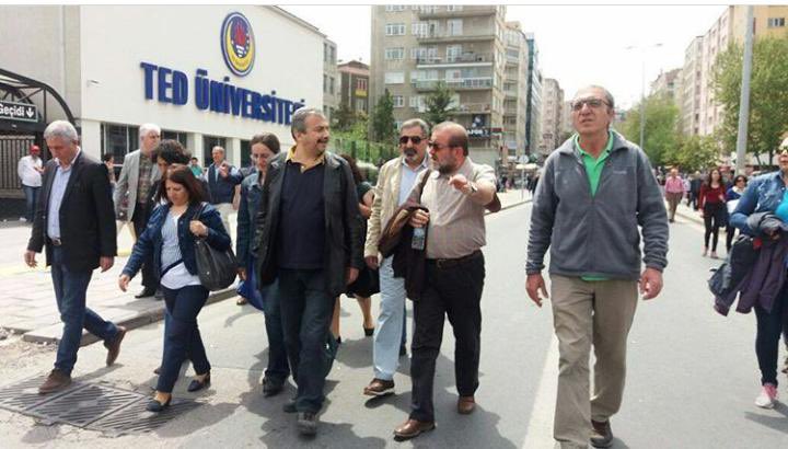 Kemal Bülbül (@kemalbulbull) on Twitter photo Sırrı Süreyya (Önder) Can
Geçmiş Olsun
Geçmiş olmalı
Geçmiş olacak
Haktan inayet
Hekimlerden sıhhat diliyorum
<a href="/sirsureyya/">Sırrı Süreyya Önder</a> Sırrı Süreyya (Önder) Can
Geçmiş Olsun
Geçmiş olmalı
Geçmiş olacak
Haktan inayet
Hekimlerden sıhhat diliyorum
<a href="/sirsureyya/">Sırrı Süreyya Önder</a>