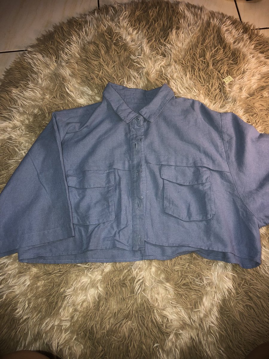 satorvvv's tweet photo. kemeja crop bisa dijadiin outer 
dari brand gaudi jarang dipake
bahan katun adem
size L
ld 110, pj 43
co by 🍊
💸 45k https://t.co/11lRpWRy7g