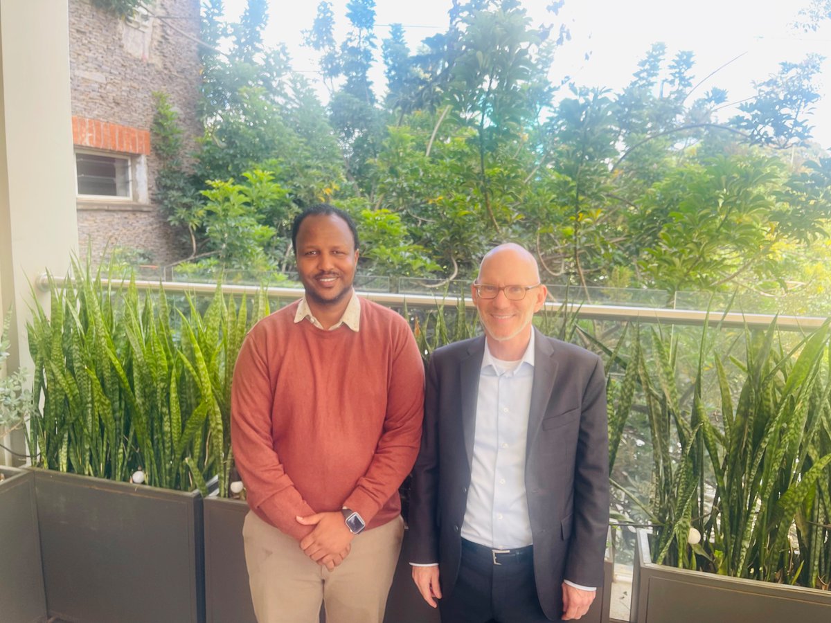 AbdiazizMuwadin's tweet photo. Pleasure to catch up   Ambassador @james C.Swan @UNSomalia this morning in Nairobi and had a fruitful discussion on behalf of
@BaashamRCI  with the reflection of the new avenues to manage deadlocks in Somalia’s current issues,including opportunities and challenges ahead, https://t.co/xPlCTx0ujz