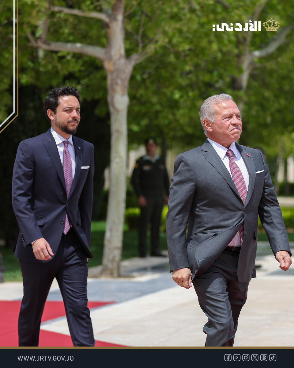JrtvMedia's tweet photo. من مراسم رفع العلم في قصر الحسينية، بمناسبة #اليوم_الوطني_للعلم_الأردني، التي تصادف في السادس عشر من شهر نيسان من كل عام 📷
#الأردن #علمنا_عالٍ https://t.co/IpfqJjoWyR