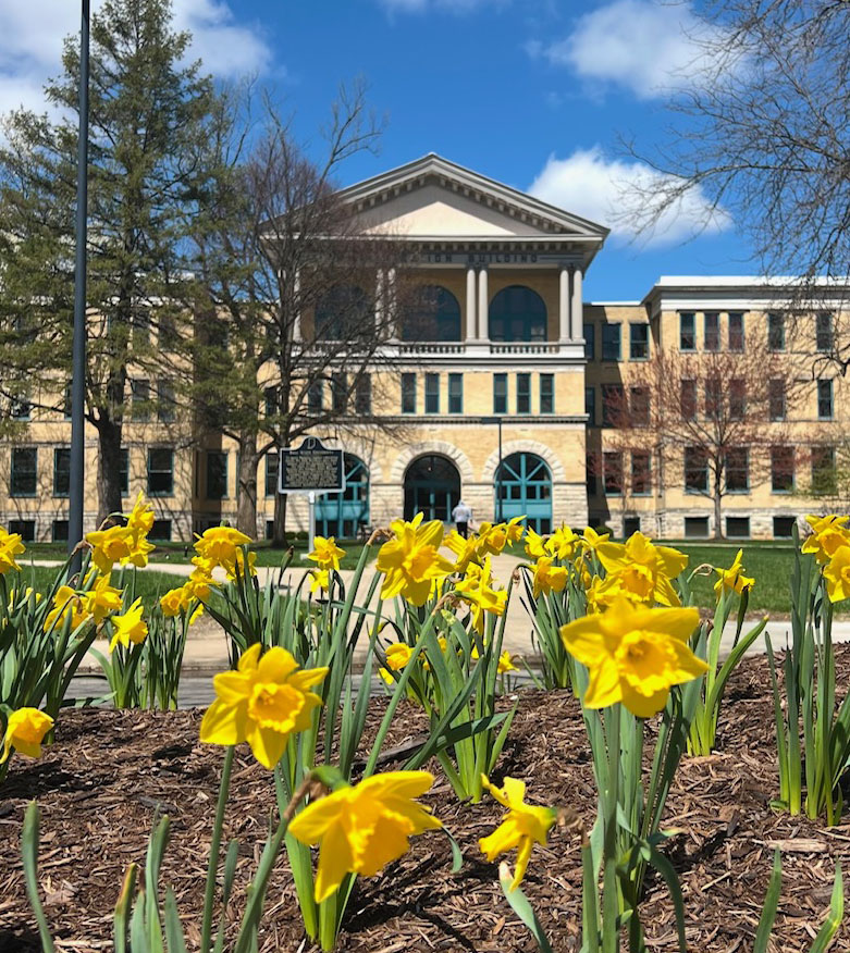 Geoffrey S. Mearns (@presidentmearns) on Twitter photo Signs of Spring are popping up all over campus, and it’s great to see another seasonal transformation underway here at <a href="/BallState/">Ball State</a>. Signs of Spring are popping up all over campus, and it’s great to see another seasonal transformation underway here at <a href="/BallState/">Ball State</a>.