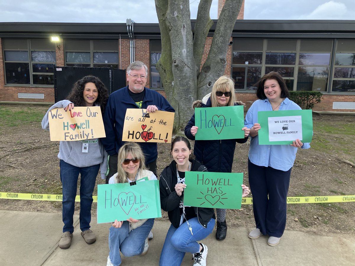 We love our H💚well family! #happeningathowell