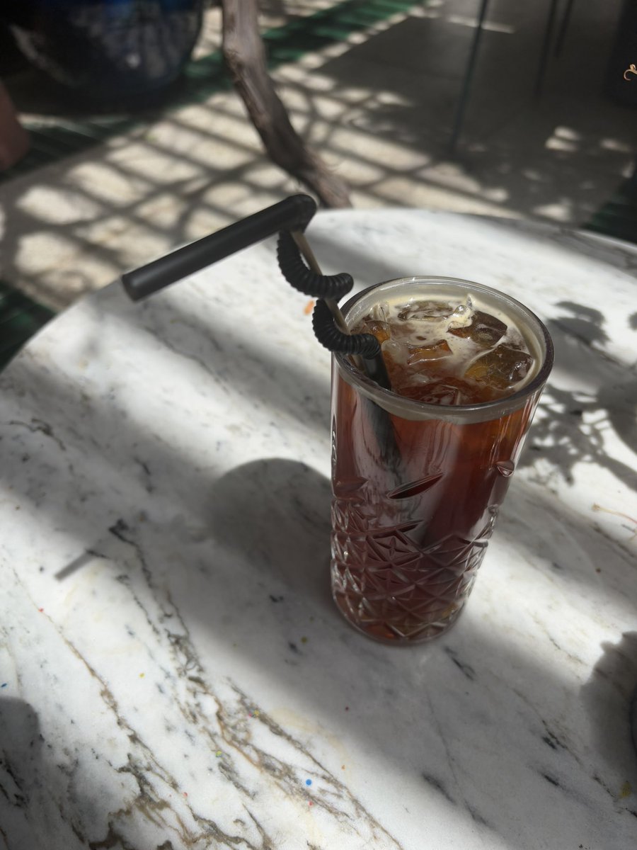 Hi
Im soooo tired 
Bye 😶