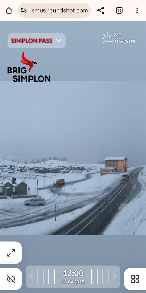 Am #Simplonpass schneit es und die Strassen sind teilweise glatt...
Quelle: roundshot.com