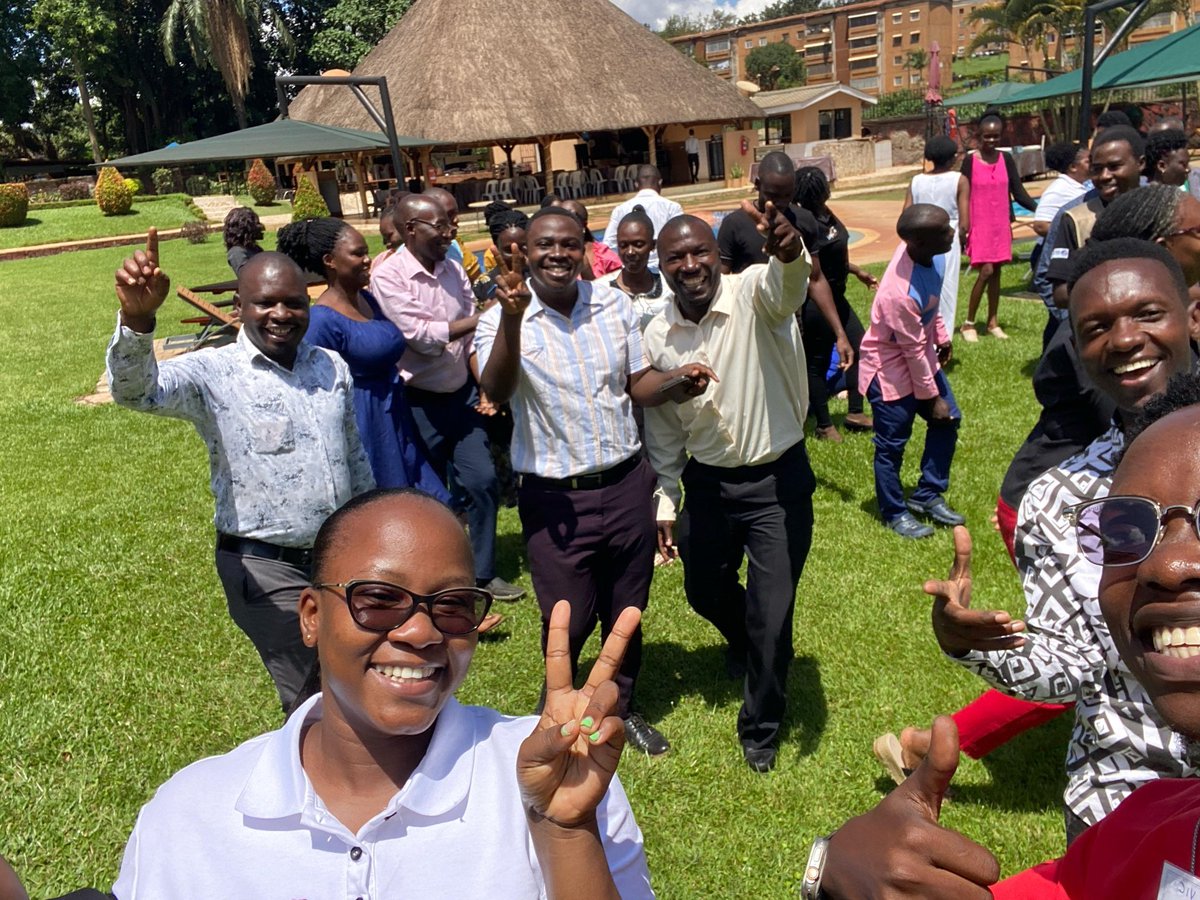 NutritionistKD's tweet image. We had an Engagement of #HealthWorkers in the #SRHR Spaces, by the @KyetumeC @cehurduganda @PSIUganda @PPFA conducted a 5 day training, at Silver Springs Bugolobi.  

Different stakeholders including teachers, youth activists among others attended the training.

@CelestinoGutirr