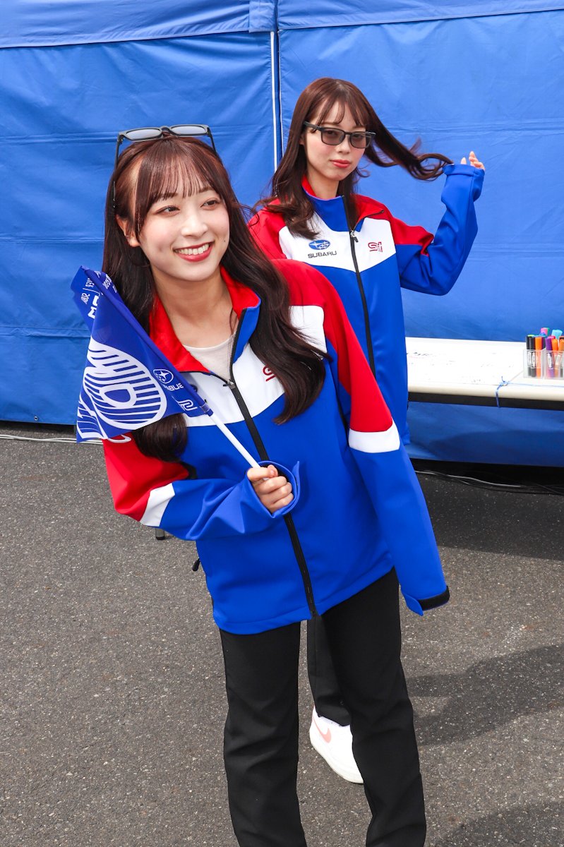 Bchan_'s tweet image. スーパーGT 開幕戦 岡山国際サーキット。 #SUBARUSTARS 、来ていました～ﾟ+.ヽ(≧▽≦)ﾉ.+ﾟ

毎度、写真📷️対応ありがとうございます。😊   寒い中、お疲れさまでした。
富士は誰が来るのかなぁ。🤭
 
#SUBARU
#STI
#サーキットでSUBARUを応援
#声援は力だ