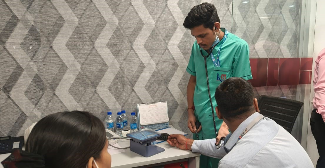 Kailash Hospital &amp; Neuro Institute Organized a #Free #HealthCheckup Camp at TV9 Bharat Varsh, Sector-16A Film City Noida. Over 133+ Employees attended the #Healthcamp and benefited from the consultation by Cardiologist, Physician, Dietitian &amp; other health checks provided at the