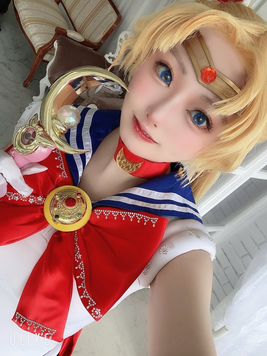 renka_0330's tweet photo. 今日は写真集用（ほぼ自己満用）にセーラー戦士撮影してきた〜❣️
ムーンメインでちょっとだけだけどコスモス様もやりました💖
装飾多すぎてもう2度とやらんと思てたけど出せて嬉しい😭✨
撮れ高ありすぎて写真集にするの勿体無いくらいだけど人生で一回くらいはいいよね‼️‼️‼️ https://t.co/4cpgoZNxQg
