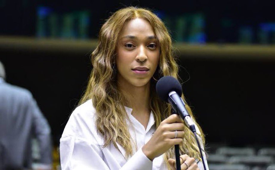 NewsLiberdade's tweet image. 🚨URGENTE - EUA emite visto de entrada para a deputada Erika Hilton com gênero masculino e ela opta por cancelar a viagem e não participar de evento no país