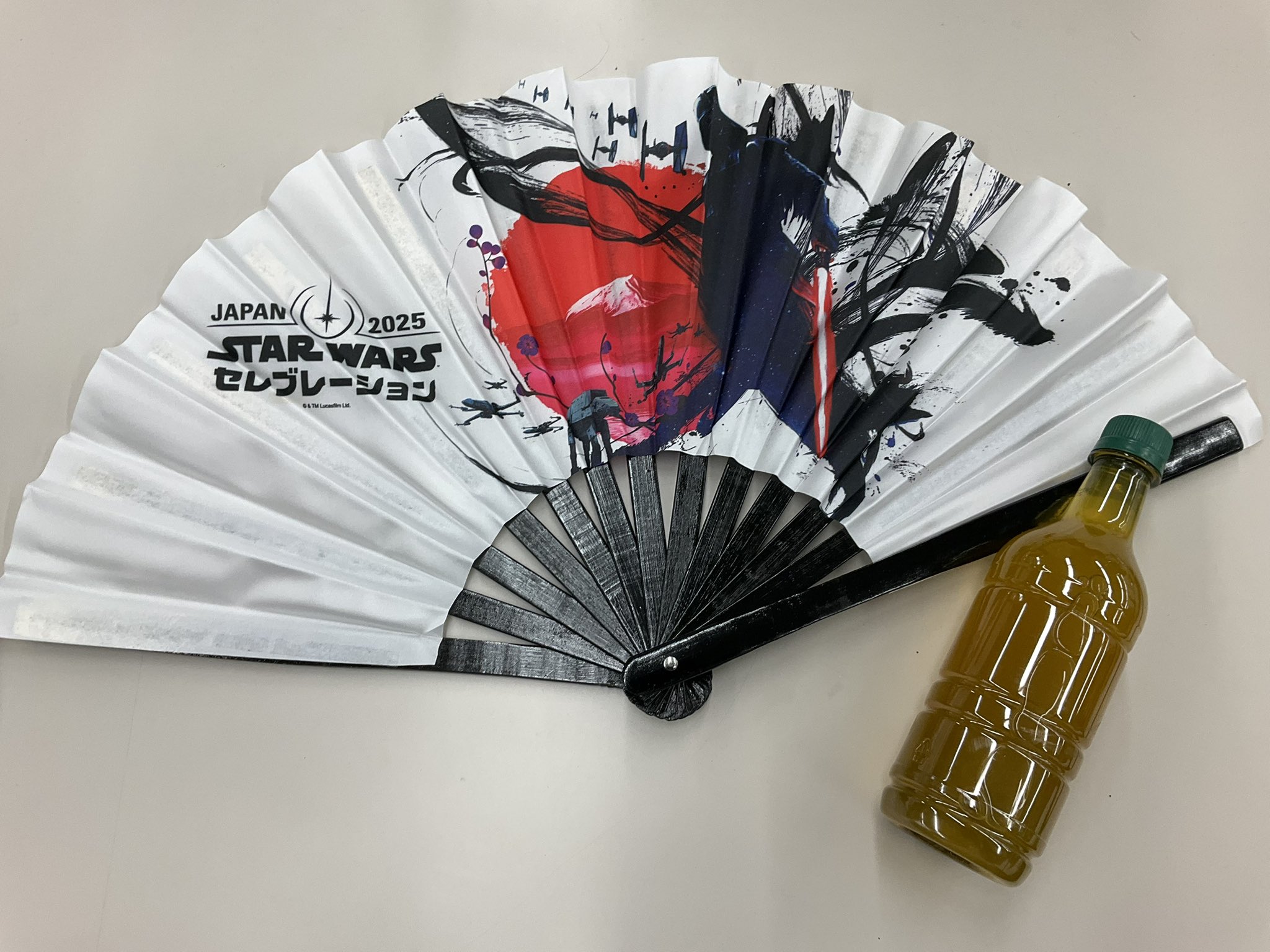 スターウォーズセレブレーション 2025 ダースベイダー 扇子