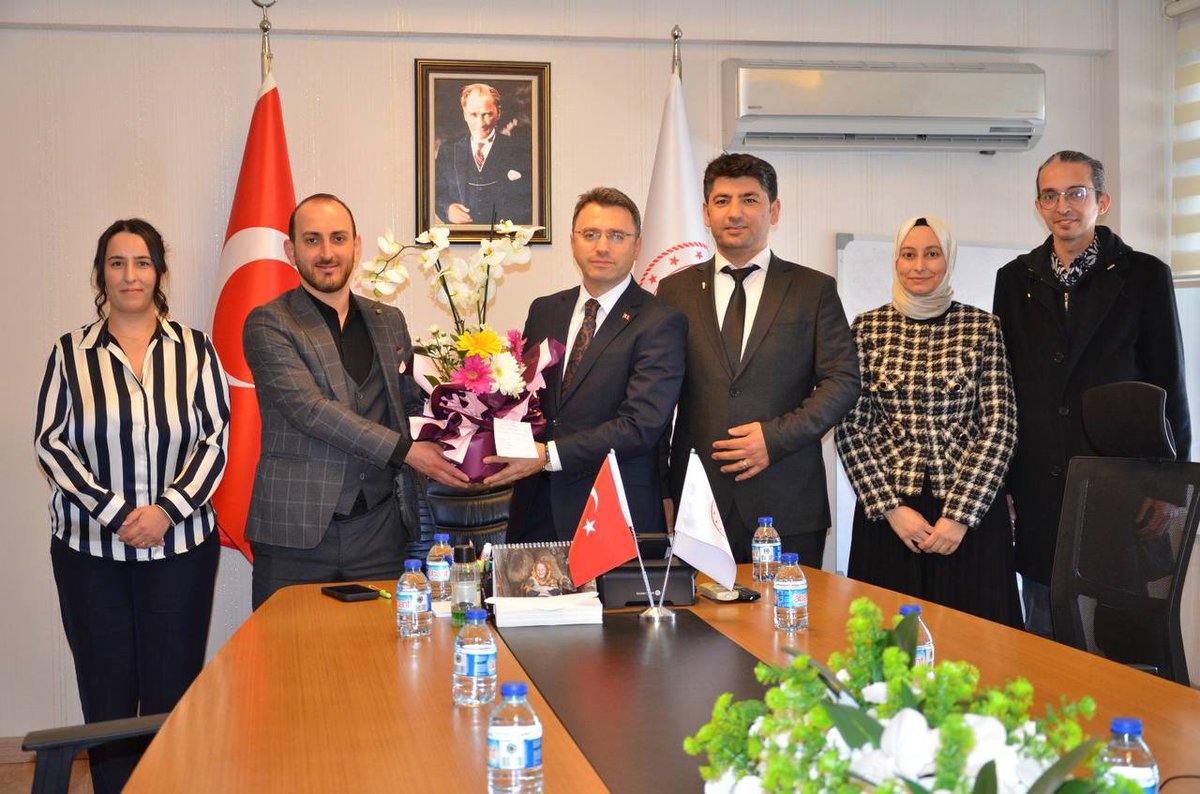 Tarım ve Orman Bakanlığımızdan atama bekleyen branşlar adına Personel Genel Müdürlüğümüze ziyaret gerçekleştirdik. Bu ziyaretimizde makamında bizleri kabul ederek göstermiş olduğu nazik ev sahipliği, samimi yaklaşım ve süreç hakkında bizleri bilgilendirme nezaketi için gıda