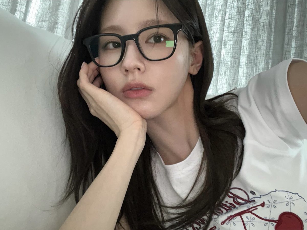 쨘 tweet media