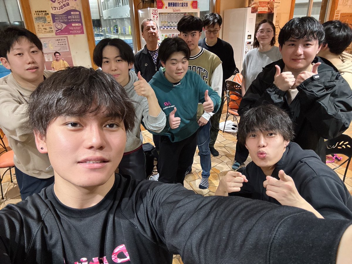 MuIT_swimming's tweet photo. 本日4月16日夜に体験練習会行います。
希望者は18時30分に工大セブンイレブン前集合でお願いします。
泳ぎたい人は水着を持参ください。貸し出し用水着もあります。
見学のみも可能、初心者から経験者まで大歓迎です！
#室蘭工業大学
#室蘭工大
#室蘭工大水泳部
#チームオリゴノール https://t.co/vBv3FWeRGu