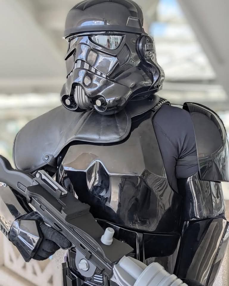 "Elite shadow troopers reported in the zone!" - Admiral Gial Ackbar

◾️TX-74335 of the Pacific Outpost 

#501st #501stspecops #shadowtroopers #swiftsilentrelentless #starwars #PacificOutpost
