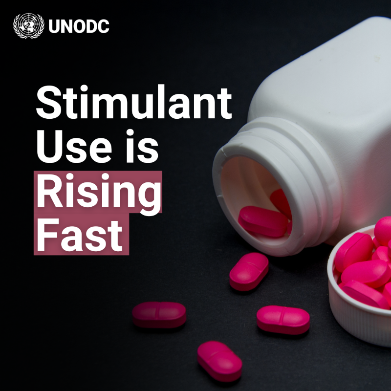 UNODC's tweet photo. 📈💊 Stimulant use is rising fast.

Over 30 million used amphetamines, 25 million used cocaine and 20 million used ecstasy in 2022 alone. 

Yet no approved medication exists for stimulant use disorders. We need scalable, effective solutions now.

Read more about #ScaleUp ⬇️