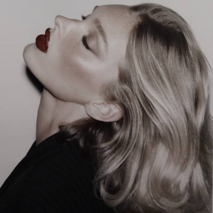 𝓥𝐢𝐜𝐭𝐨𝐢𝐫𝐞 𝓦𝐞𝐚𝐬𝐥𝐞𝐲 tweet media