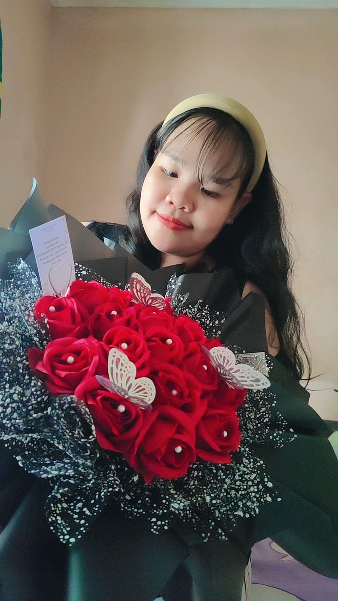 NotStrgWmn tweet media