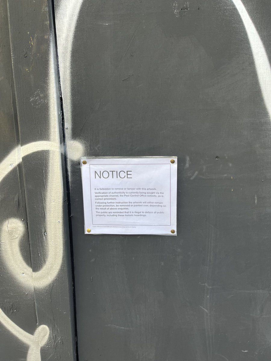 Geoff3Neilly's tweet image. New Banksy in Clerkenwell Green. Some useless, talentless child tagger has totally ruined it!