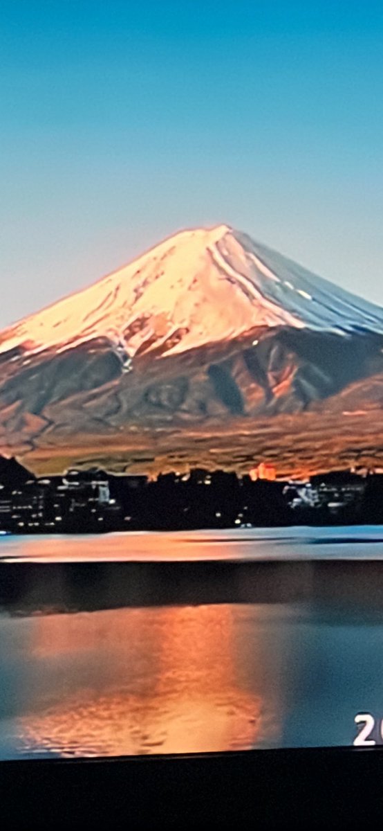SinnziU's tweet photo. 今朝の富士山です。やっぱり富士山はいつ見てもいいですね。心が和む心が落ち着く日本人でよかった。 https://t.co/E1jBNZjAOU
