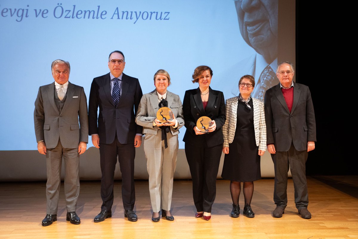 Mediterranean Women Mediators Network (@mwm_network) on Twitter photo 2/2 <a href="/ceragesra/">Esra Cuhadar</a> was honored with the Promising Scientist Award for her work on inclusive mediation, civil society, women's role in peacebuilding, negotiation pedagogy, and global peace processes. ✨ 2/2 <a href="/ceragesra/">Esra Cuhadar</a> was honored with the Promising Scientist Award for her work on inclusive mediation, civil society, women's role in peacebuilding, negotiation pedagogy, and global peace processes. ✨