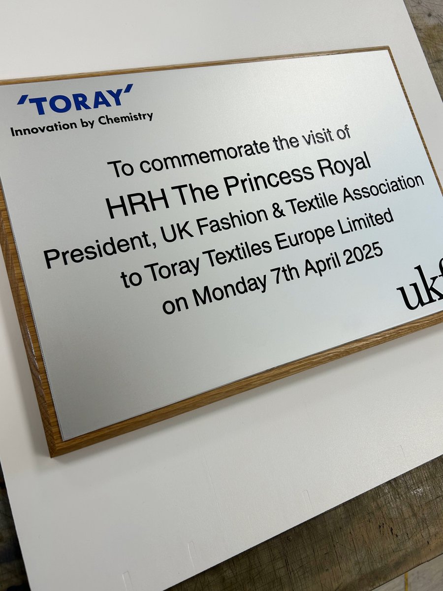 A royal visit to Toray Textiles! 👑 We proudly supplied our curtain unveiling easel for HRH The Princess Royal’s visit, marking Toray’s commitment to UK innovation. We also handcrafted the commemorative plaque. Need one? Call 01904 400800, we’re here to help! #RoyalFamily #Plaque