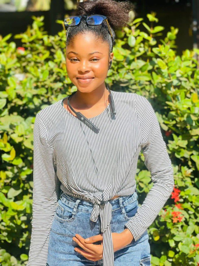 pastvalda's tweet photo. La beauté, c'est aussi ça le bonheur de Télimélé ✌️
Telimele Ma Prefecture ❤️#pita #Dalaba #Labe #mamou #maliyembering #fulaniwoman https://t.co/SbGH6JOetb