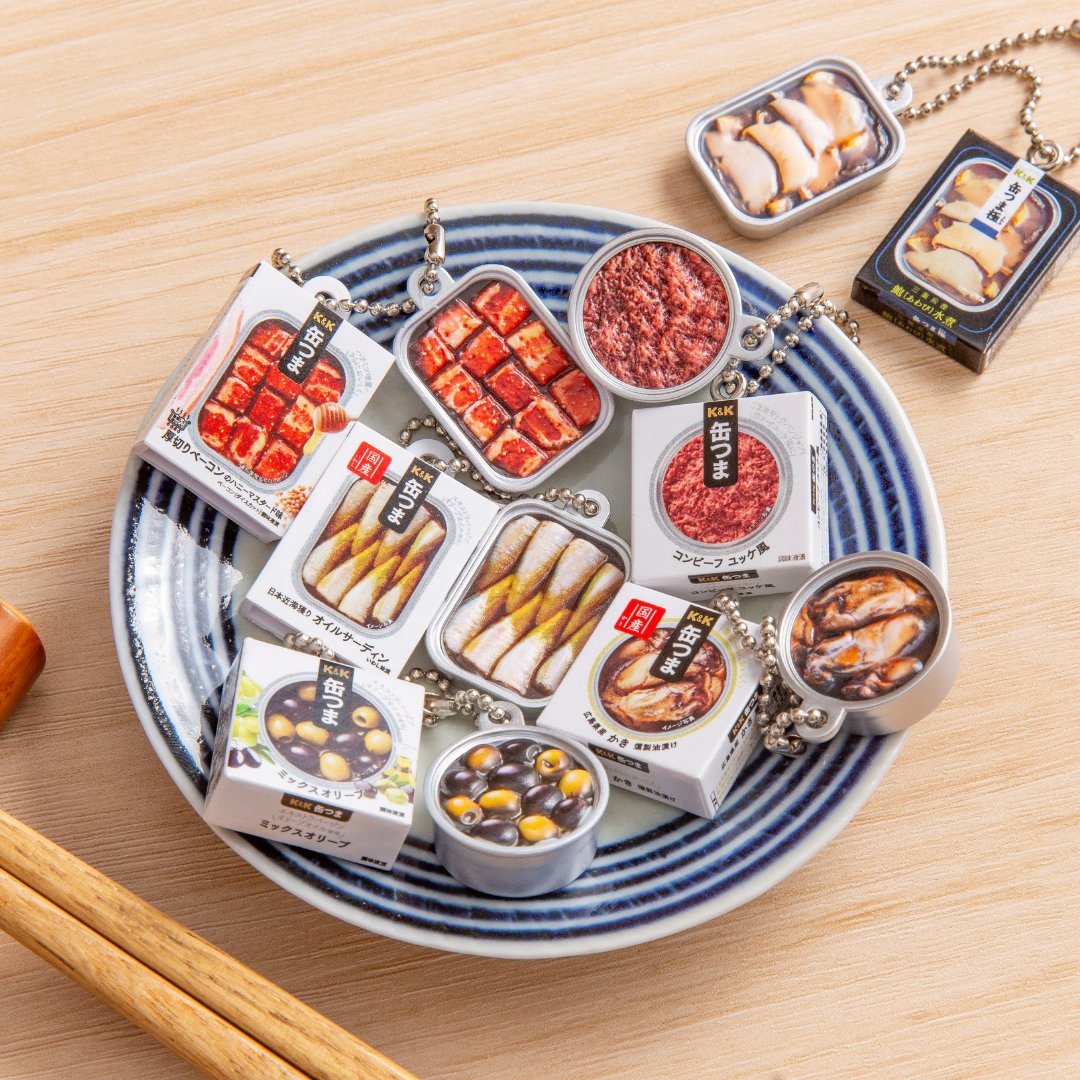 K&K 缶つま ミニチュアチャーム】 各300円（税込） ①K&K 缶つま