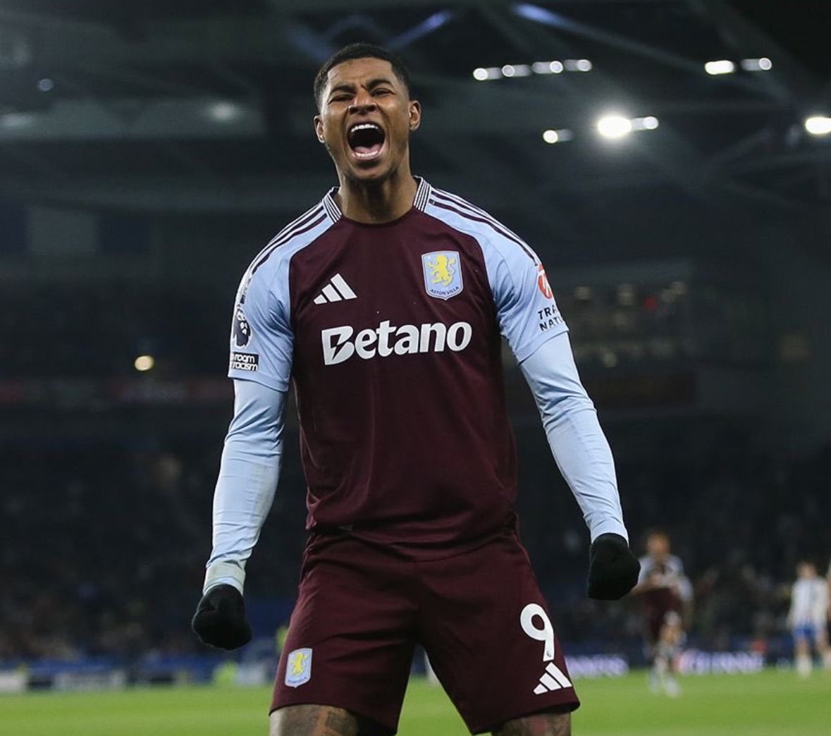 FabrizioRomano's tweet image. 🚨🟣🔵 Unai Emery on Aston Villa to trigger Rashford's £40m option to buy: “It is difficult to plan it now. It depends on the circumstances and what happens in the next weeks”.
“He's feeling comfortable and feeling better. He played a fantastic match vs PSG. We are very happy”.