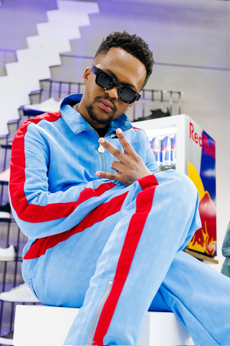 OhhdeeZa's tweet photo. The culture, the streets, the dreamers. Shoutout to #StraataAreaCode, Sneakers Inc, @PUMASouthAfrica &amp; @RedBullZA for pushing the movement forward. We just getting started.
#ForTheCulture #StraataStyle #PUMAxRedbull #SneakersInc #BloemRep #OHHDEE https://t.co/DAubLY6BMq