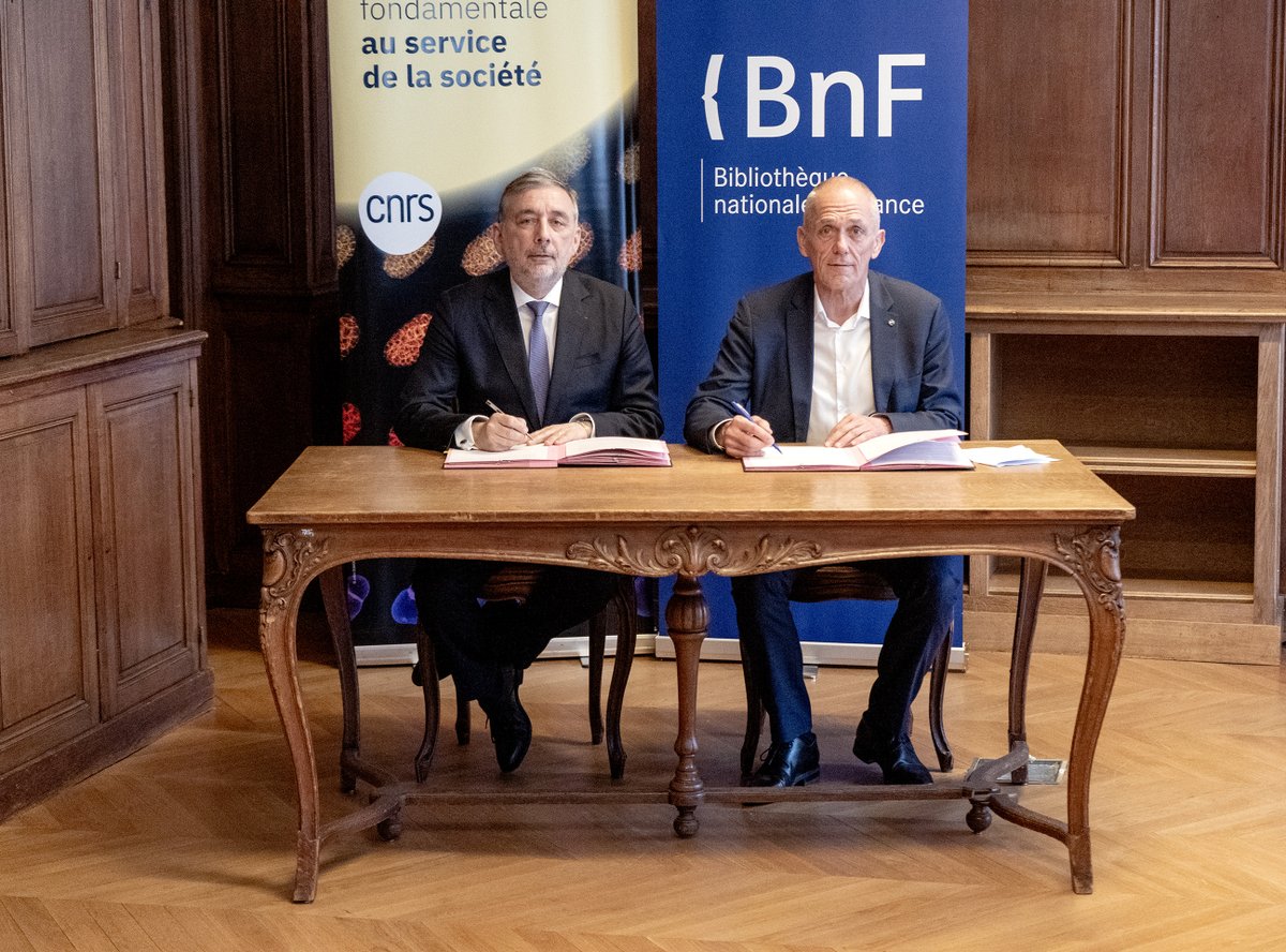 Bibliothèque BnF (@labnf) on Twitter photo Le 11 avril 2025, la Bibliothèque nationale de France, représentée par son président <a href="/GillesPecout/">Gilles Pécout</a>, et le Centre national de la recherche scientifique (CNRS), représenté par son PDG Antoine Petit ont officialisé le renouvellement de leur convention-cadre pour une durée de 5 ans Le 11 avril 2025, la Bibliothèque nationale de France, représentée par son président <a href="/GillesPecout/">Gilles Pécout</a>, et le Centre national de la recherche scientifique (CNRS), représenté par son PDG Antoine Petit ont officialisé le renouvellement de leur convention-cadre pour une durée de 5 ans