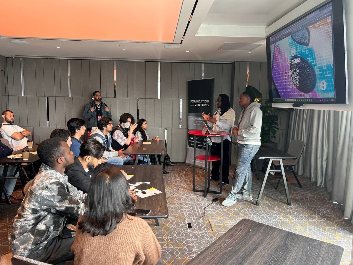 Icphub_UK's tweet photo. Huge thanks to Chain Reaction for having us as hosts of the ICP Room for the day! 
We ran 4 workshops, diving into the Internet Computer Protocol, showcasing UK-based projects, and highlighting the opportunities ICP offers for builders entering Web3. https://t.co/gTSbaw1Z0Q