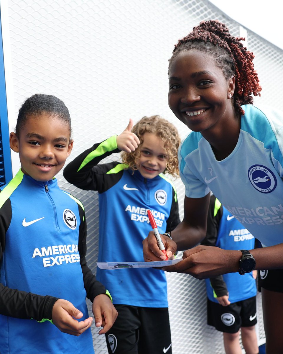 Brighton & Hove Albion Women (@bhafcwomen) on Twitter photo Thank you to everyone who attended our open training session at <a href="/The_AmexStadium/">American Express Stadium</a>! ๐๐ค Thank you to everyone who attended our open training session at <a href="/The_AmexStadium/">American Express Stadium</a>! ๐๐ค