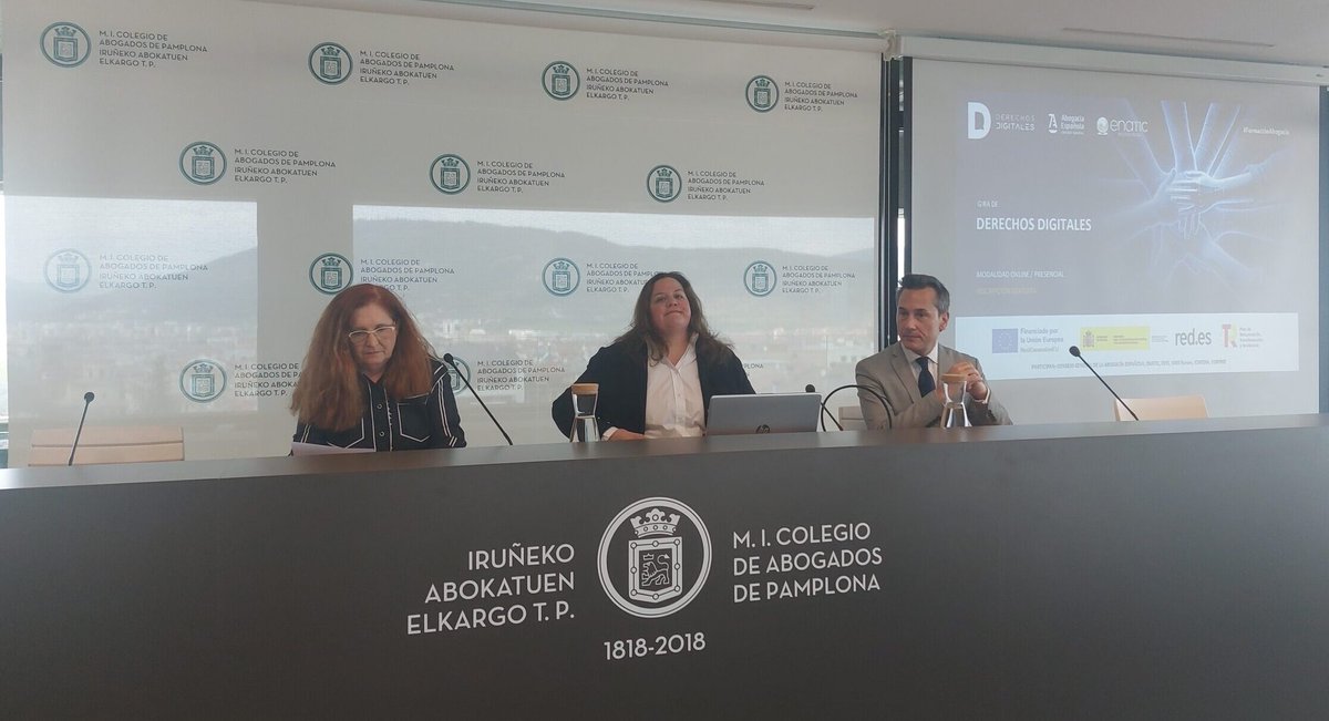 🖥️La 'Gira de #DerechosDigitales' arrancó en el Colegio de Pamplona abordando el papel de la Abogacía en el marco regulatorio de la IA .

📍<a href="/MICAPinforma/">MICAP</a> 
🤝 <a href="/redpuntoes/">Red.es</a> y <a href="/ENATIC1/">ENATIC</a>.
#PlanDeRecuperación
#NextGenerationEU

abogacia.es/actualidad/not…