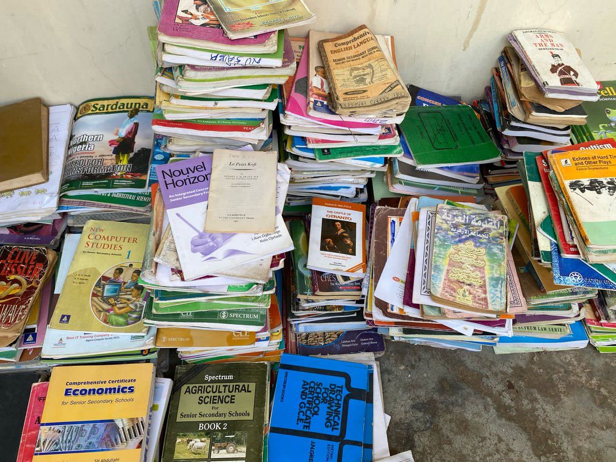 itz_abdulhafeez's tweet photo. Huge thanks to @BookAidFund for sending us a generous donation of books from Primary 1 to SS3! Your kindness will impact so many young lives. 

This kind of support reminds me why we started to give these kids a fair chance. 

If this touches you in any way, please...... https://t.co/bdhm49c1sE