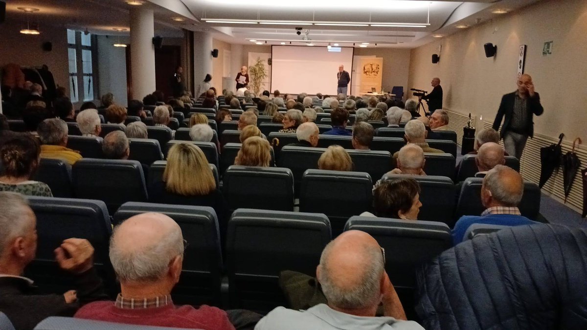 EAE adizkike sarrera Juan Carlos Abascal. Conferencia de ingreso en la RSVAP de Juan Caros Abascal
celedonesoro.blogspot.com/2025/04/eae-sa…
