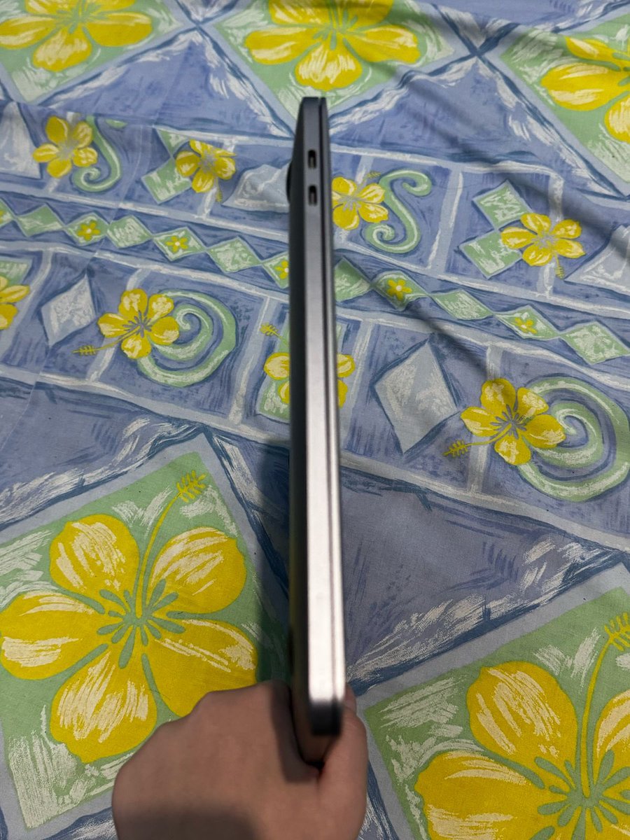 zizythecloud's tweet image. wts macbook pro m2 256gb ex ibox (pembelian 2023 maret)
- fullset
- mulus bgt
- jarang dipake karena lebih sering pake ipad
- dijual karena mau ganti yg terbaru/yg lebih kecil (lg dipikirin) soalnya speknya kegedean

harga? 15.000.000 (nego)

minat? dm aja ges #jual #jualmacbook