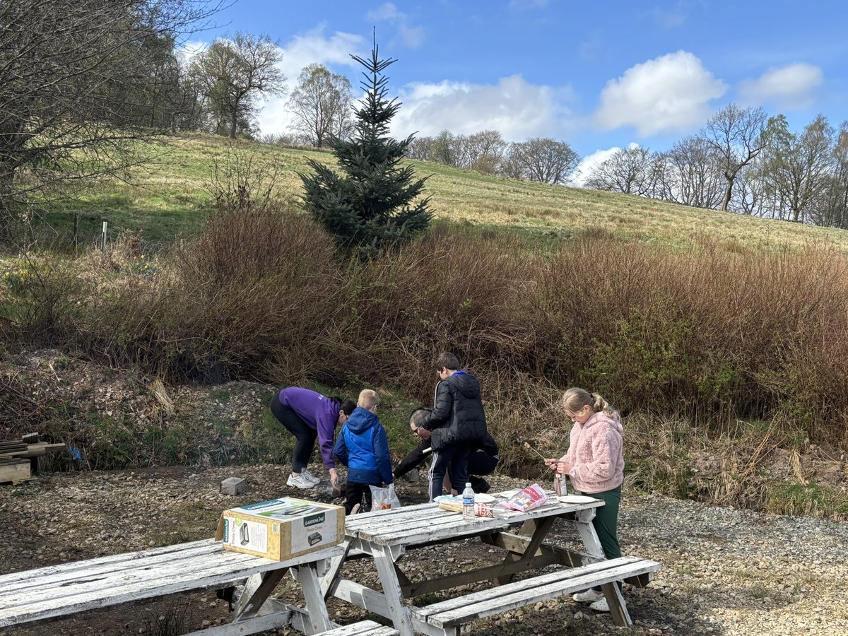 Had an amazing day on Sunday with our volunteer activity day at our Carbeth Hut😁🙌 A great opportunity for mentors to come together and create a mentoring community, sharing successes, challenges, and opportunities for the future🥳 And young people enjoying the sunshine☀️💜