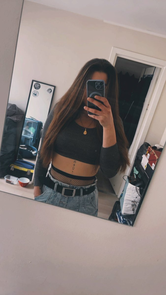 J’adore les jolis cadeaux… et les hommes qui aiment faire plaisir. Tu me gâtes, je te rends le sourire.  #spoilme #cadeau #amazon #Zalando #zalandolounge #olyfans 

spoil.me/bankajoua