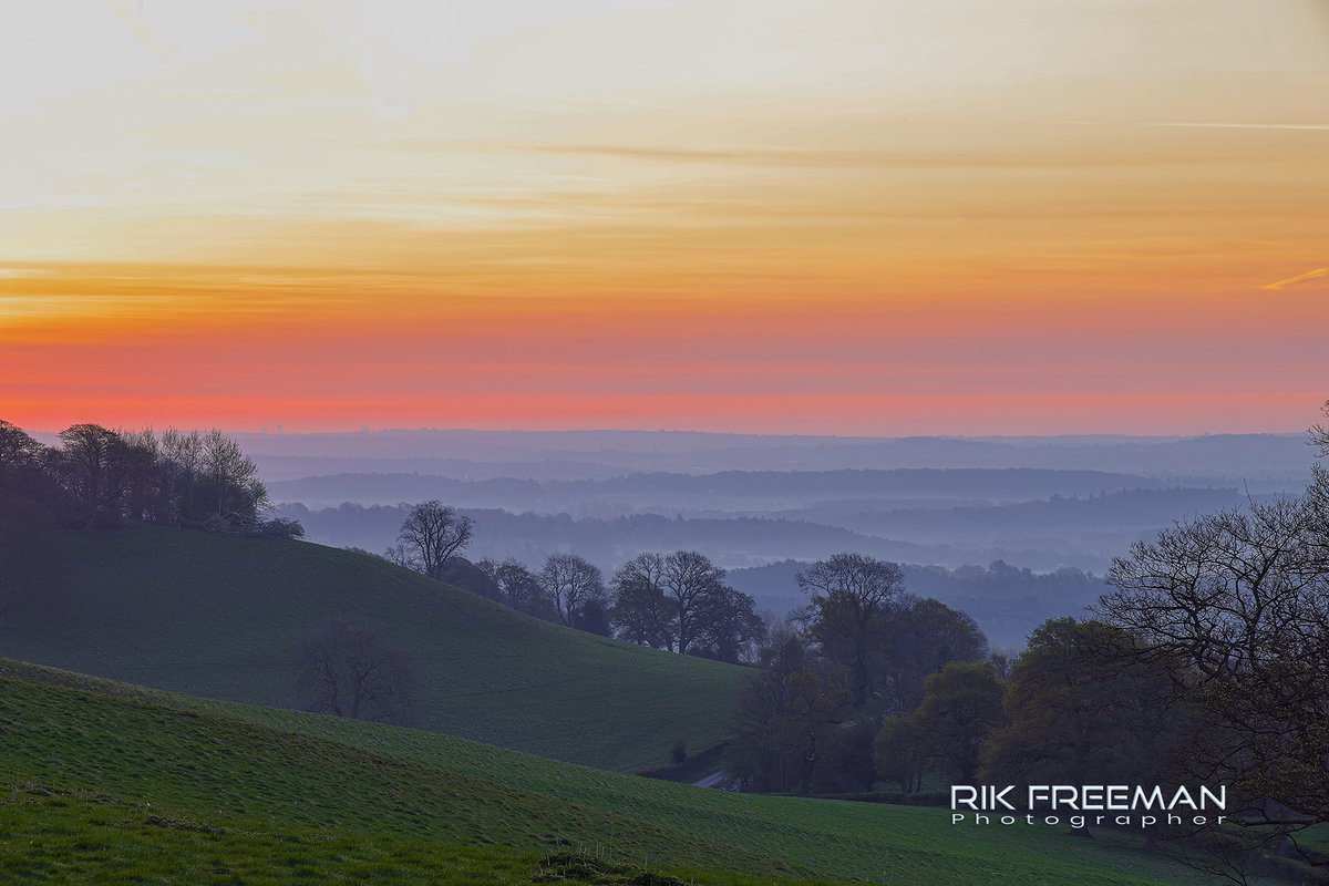 Rik Freeman Photographer (@rickfr01) on Twitter photo Right, back to normal(ish)... Beautiful misty mornings just before sunrise...
<a href="/CanonUKandIE/">Canon UK and Ireland</a> <a href="/BenroTripods/">Benro USA</a> <a href="/staffordshire/">staffordshire</a> <a href="/itvweather/">ITV Weather</a> #liveforthestory #sunrise #nature Right, back to normal(ish)... Beautiful misty mornings just before sunrise...
<a href="/CanonUKandIE/">Canon UK and Ireland</a> <a href="/BenroTripods/">Benro USA</a> <a href="/staffordshire/">staffordshire</a> <a href="/itvweather/">ITV Weather</a> #liveforthestory #sunrise #nature