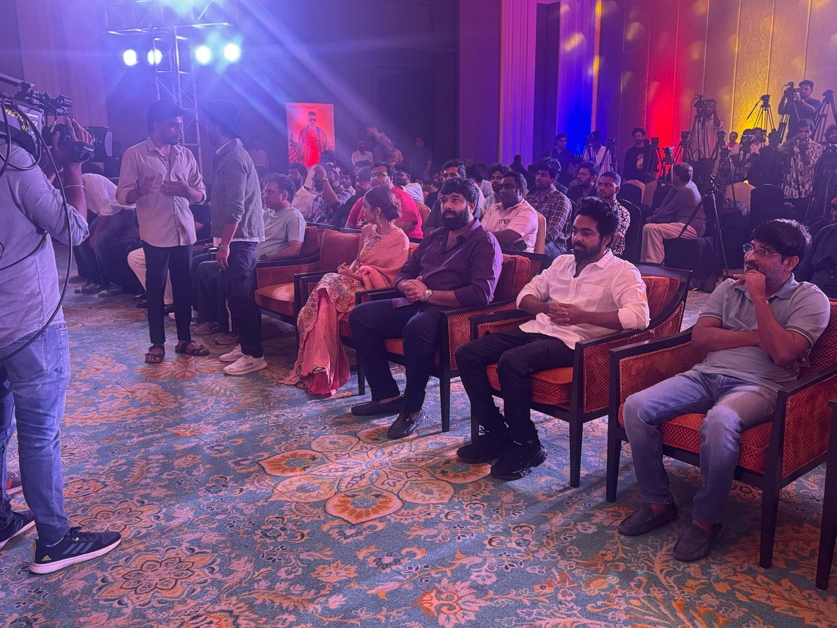Done Channel (@donechannel1) on Twitter photo The #GoodBadUgly thanksgiving event is happening this afternoon—with the team thanking the press, media & fans for all the support!
<a href="/MythriOfficial/">Mythri Movie Makers</a> , <a href="/Adhikravi/">Adhik Ravichandran</a>, Music Dir. <a href="/gvprakash/">G.V.Prakash Kumar</a> , and actors <a href="/iam_arjundas/">Arjun Das</a> , #Priyawarrior & <a href="/Prasanna_actor/">Prasanna</a> are all here to celebrate the The #GoodBadUgly thanksgiving event is happening this afternoon—with the team thanking the press, media & fans for all the support!
<a href="/MythriOfficial/">Mythri Movie Makers</a> , <a href="/Adhikravi/">Adhik Ravichandran</a>, Music Dir. <a href="/gvprakash/">G.V.Prakash Kumar</a> , and actors <a href="/iam_arjundas/">Arjun Das</a> , #Priyawarrior & <a href="/Prasanna_actor/">Prasanna</a> are all here to celebrate the