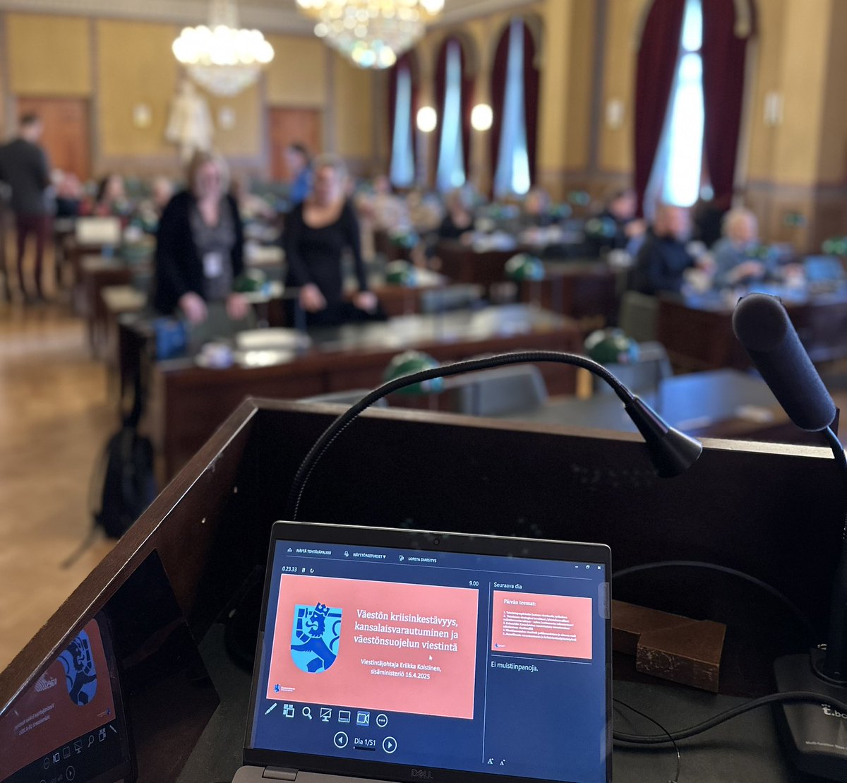 Kävin puhumassa henkisestä kriisinkestävyydestä, kuntalaisten omatoimisen varautumisen edistämisestä ja väestönsuojelun viestinnästä Itä-Uudenmaan alueen viestijöille. Paikallisella viestinnällä on tärkeä rooli turvallisuuden ja yhteisöllisyyden rakentajina.