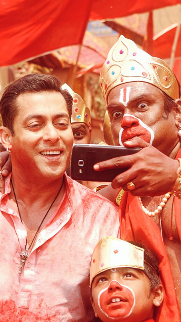 Freak4Salman's tweet photo. Bhai ki smile ❣️❣️ #SalmanKhan https://t.co/Anf4l7OuPU