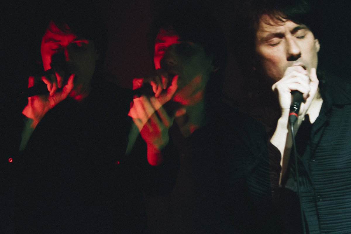 Entre baladas asombrosas, grooves inquietantes e arias ambiguamente autobiográficas, viaxamos ao inframundo da man de <a href="/josephkeckler/">Joseph Keckler</a>. A maneira perfecta de inaugurar #SinsalPrimavera.

📸 <a href="/LinoEscuris/">Lino Escurís</a> 
🏷️ Museo <a href="/MARCOVigo3/">MARCO Vigo</a>
🏷️ En colaboración co Concello de Vigo