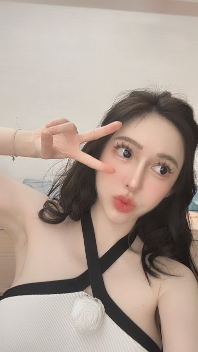 保持微笑😊
積極面對每一個挑戰
終將迎來更好的自己💕

【LINE】https://t.co/ihId6FeuMy
【JKFace】 https://t.co/ERHnKOYJDO https://t.co/krN1ELTyZ0