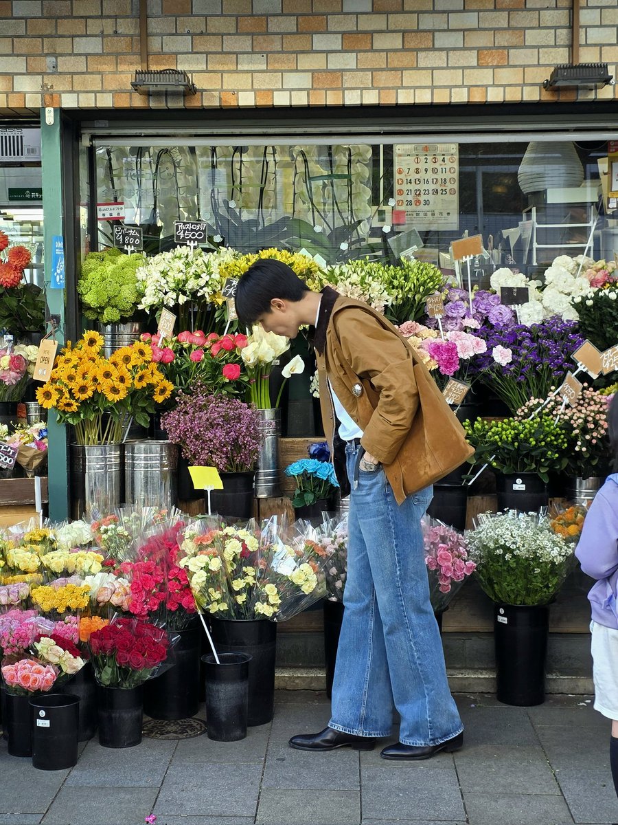 ไม่กลับแล้วครับ ใครตามกลับก็จะไม่กลับ