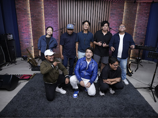 Rendy Laks Team
Live session at velvet studio
Pejaten Jakarta Selatan