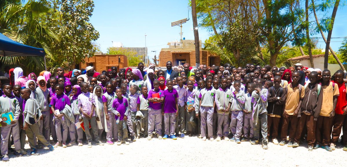 FESTICsn's tweet photo. [SPACEBUS 2025 – Thiès et Saint-Louis, première escale réussie pour FESTIC !]

La Caravane de l’Espace a pris son envol à travers le Sénégal… et dès la Semaine 1, FESTIC a mis les projecteurs sur Thiès et Saint-Louis !

#Spacebus2025 #FESTIC #Thiès #SaintLouis #SciencePourTous https://t.co/YvCFdjT9FK