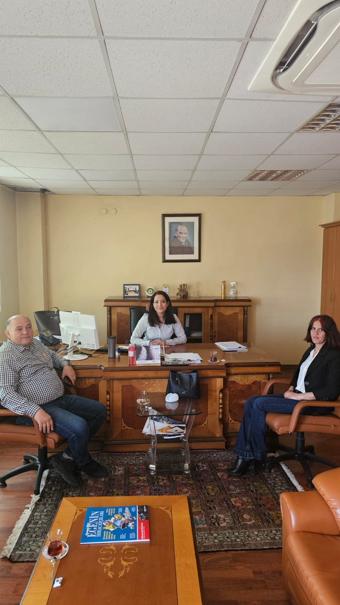 gncsolarenerji's tweet photo. GNCSOLAR olarak bu hafta Diyarbakır'daydık. İş ortağımız #KAYEN ile firmalarımızı ve pek çok çiftçimiz ziyaret ettik.
Son duraklarımızdan biri Diyarbakır Ticaret Borsası oldu.
İş birliklerini konuştuk.
Başkanımıza ve Genel Sekr. Vasfiye hanıma çok teşekkür ed.
@YesilEngin https://t.co/jbq9ETFZvg